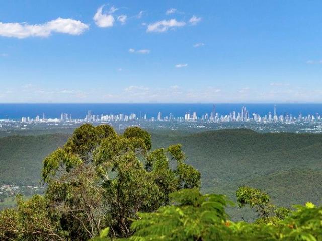 House for sale in Tamborine Mountain, Queensland