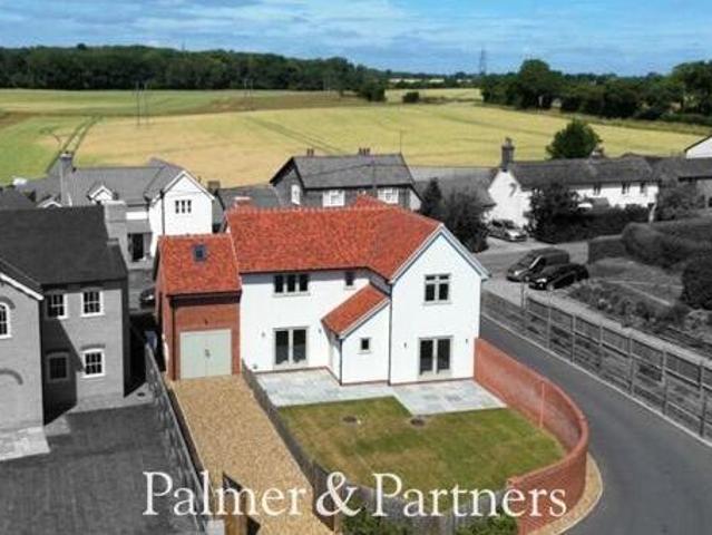 House for sale in Key Street, Suffolk