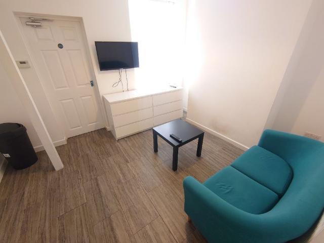 House for rent in Elm Park, Liverpool