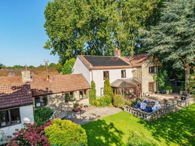 House for sale in Lyons, Greater London