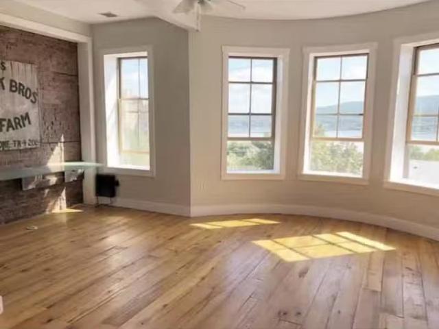 Condo for rent in Newburgh