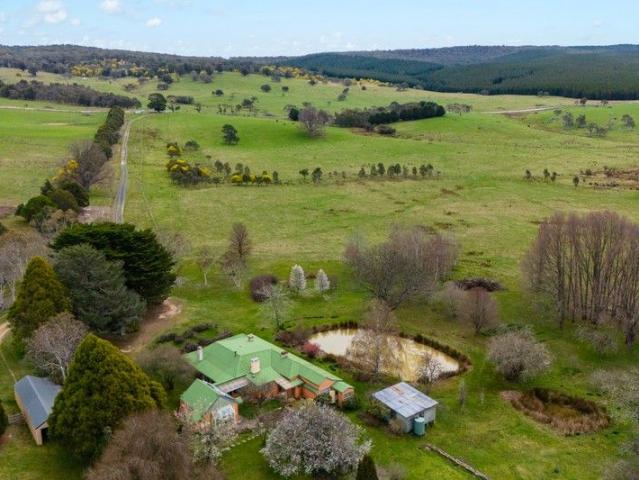 Cottage for sale in Craigie, New South Wales