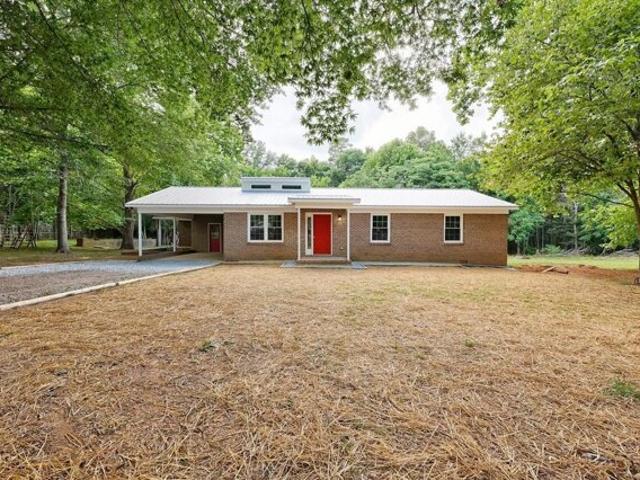 House for sale in Roxboro