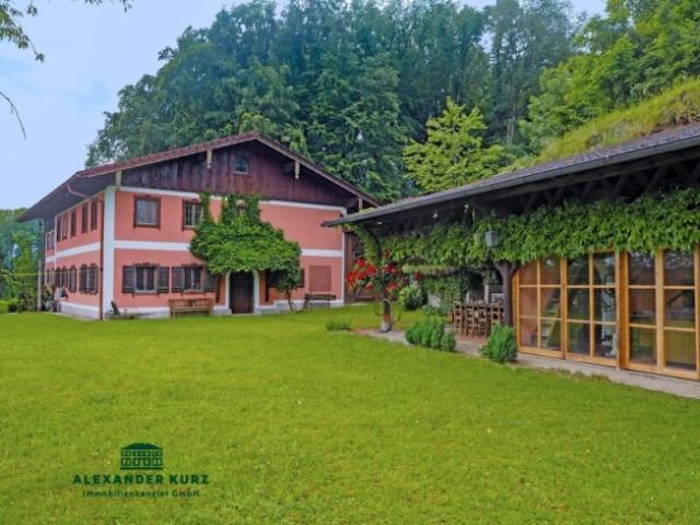 Schloss kaufen in Eggelsberg, Oberösterreich