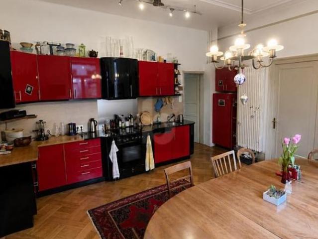 Apartment mieten in Einigen, Zürich