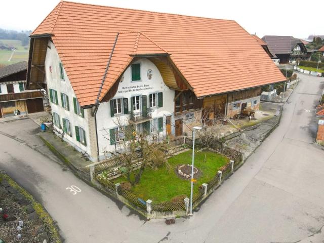 Bauernhaus kaufen in Bühl Be, Bern