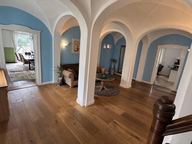Villa kaufen in Landau, Bayern