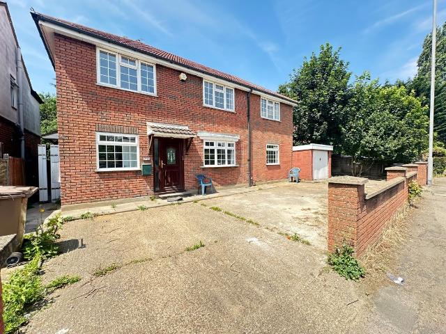House for rent in Spring Park, Luton