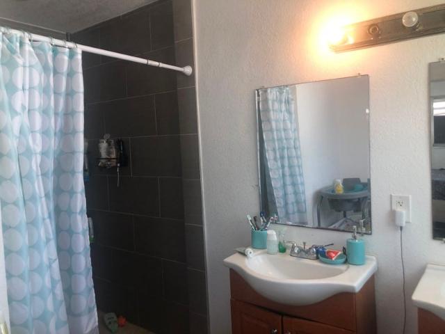 Room for rent in North Miami Beach, Florida