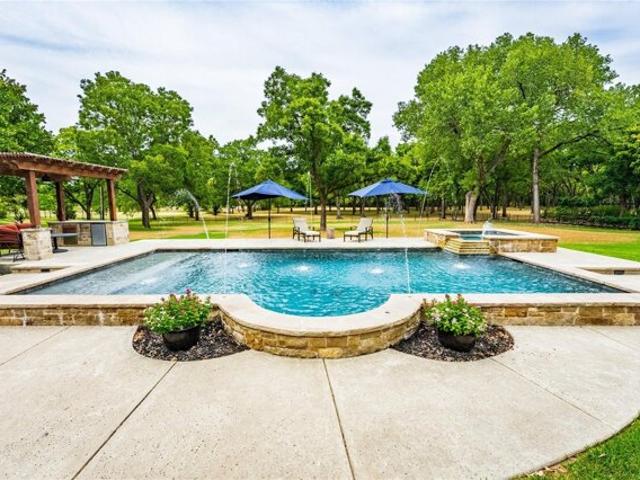 House for sale in Colleyville, Texas