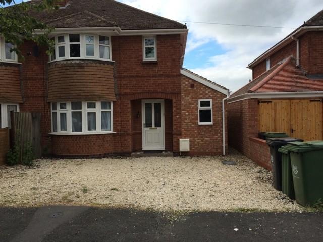 Room for rent in Dines Green, Worcestershire
