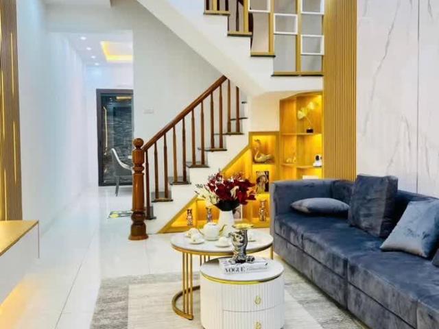 Nhà bán tại Hoàn Kiếm, Hà Nội