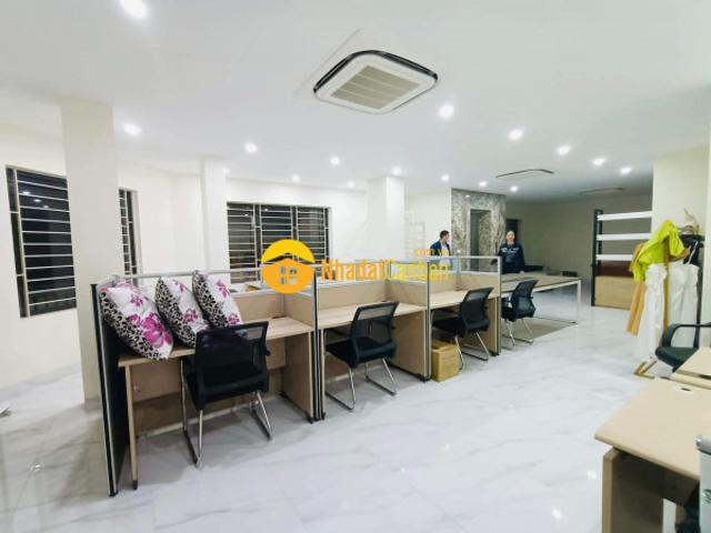 Nhà mặt phố bán
