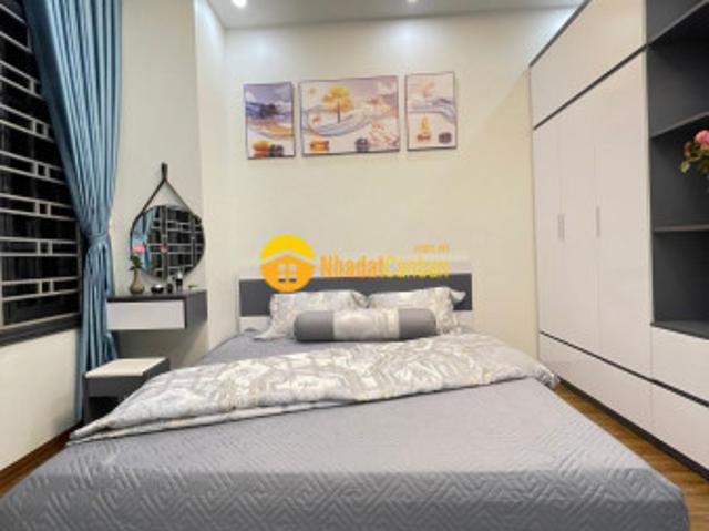 Nhà mặt phố bán
