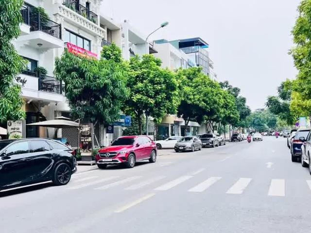 Nhà bán tại Hoàn Kiếm, Hà Nội