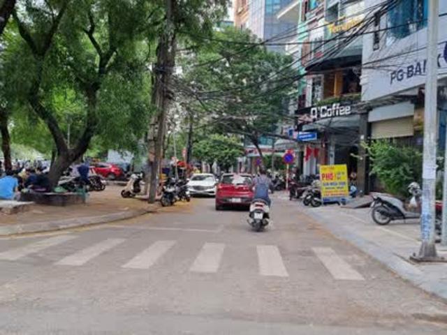 Nhà mặt phố bán tại Hoàn Kiếm, Hà Nội