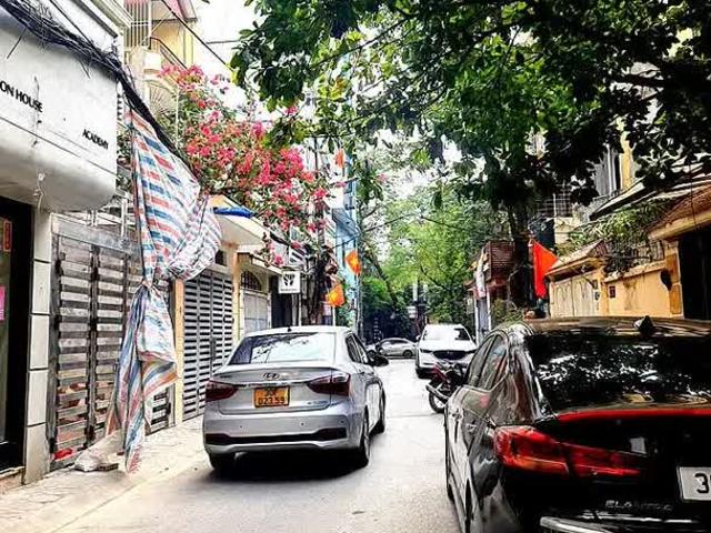 Nhà bán tại Hoàn Kiếm, Hà Nội