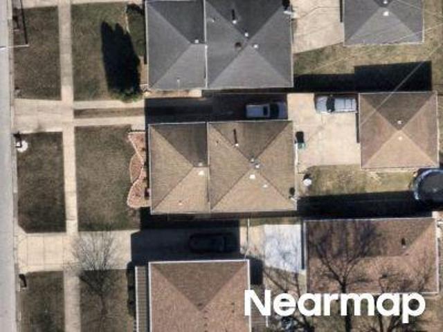 House for sale in Orland Hills, Illinois