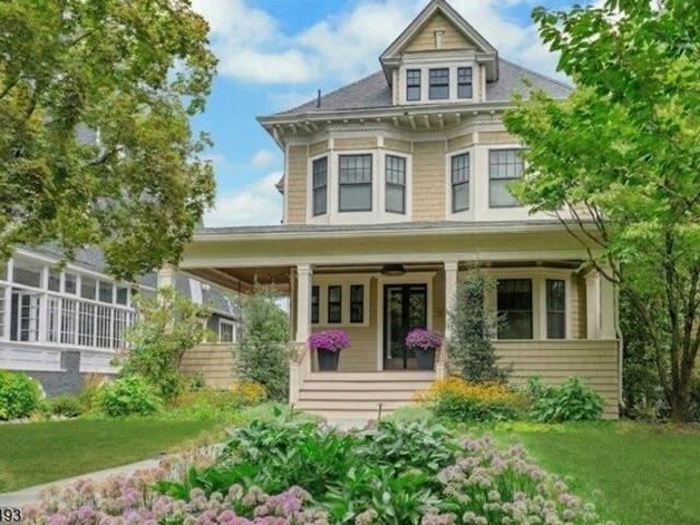 House for sale in Summit, New Jersey