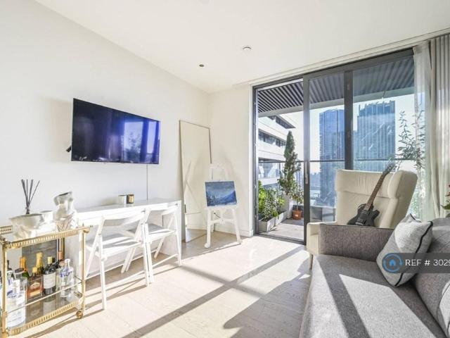 Apartment for rent in Canary Wharf, Greater London