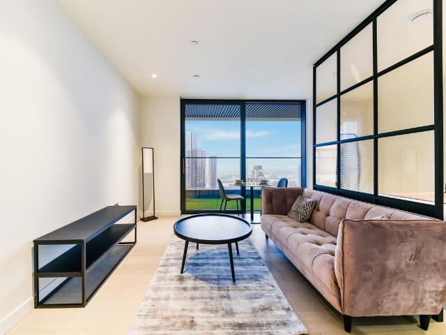 Studio for rent in Isle Of Dogs, Greater London