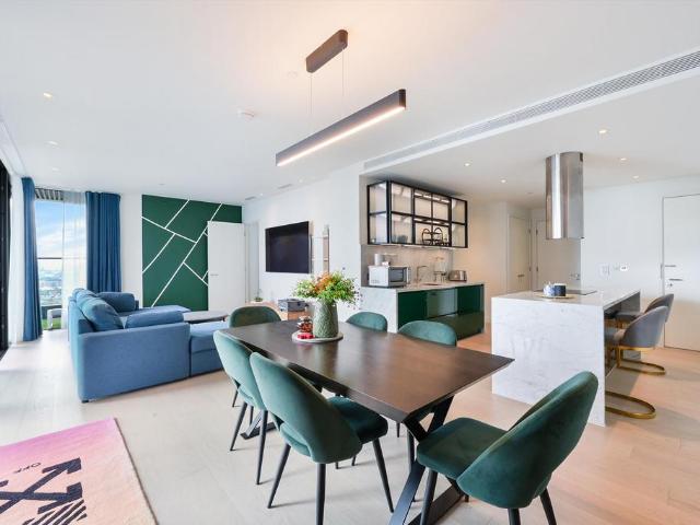 Apartment for rent in Canary Wharf, Greater London