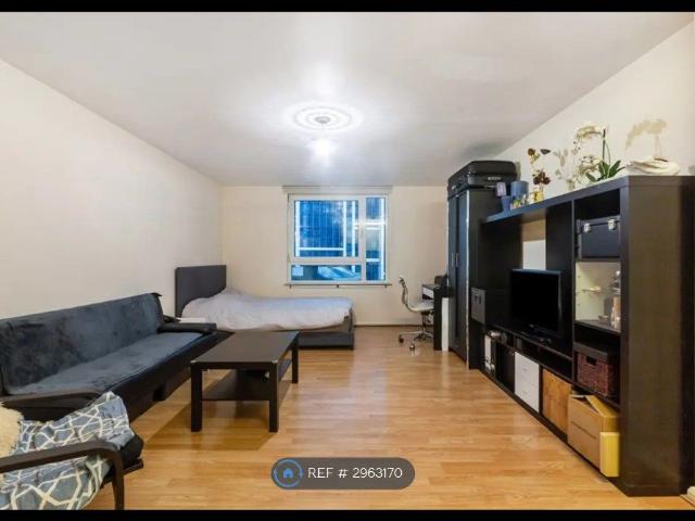 Studio for rent in Vauxhall, Greater London