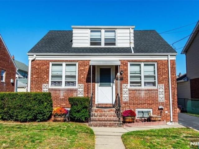 House for sale in Clifton, New Jersey
