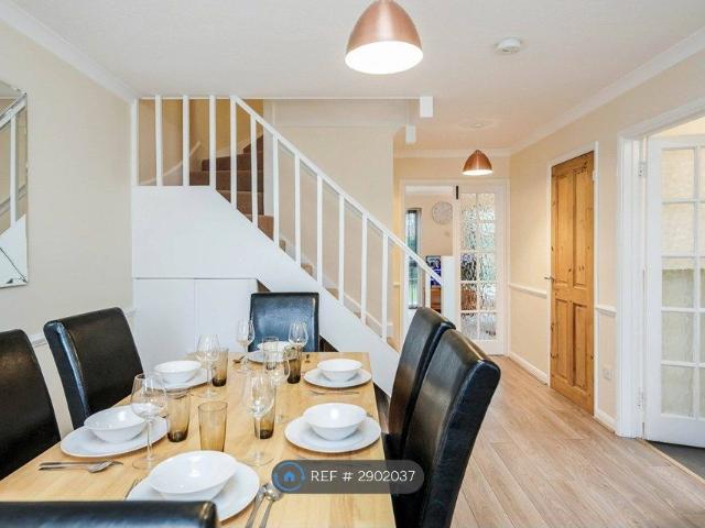 House for rent in Highway, Maidenhead