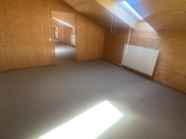 Atelier mieten in Lü