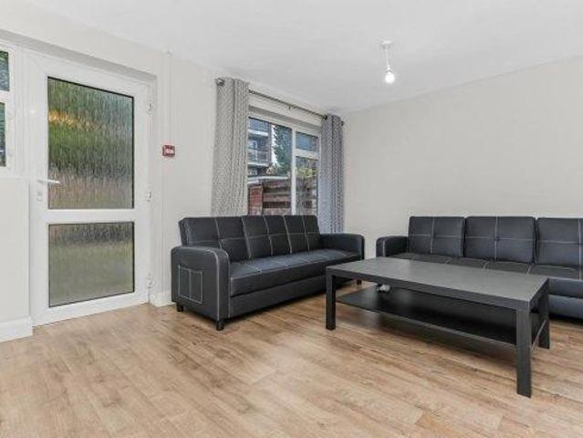 House for rent in Oakhill, Greater London