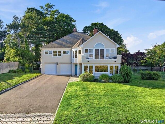 House for sale in Cos Cob, Connecticut