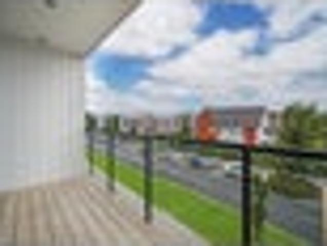 Apartment for rent in Paremoremo
