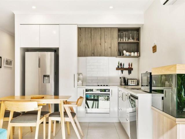Apartment for rent in Oratia, Oroua County