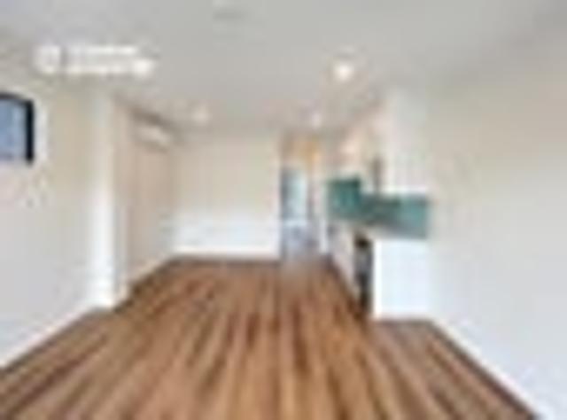 Townhouse for rent in Paremoremo