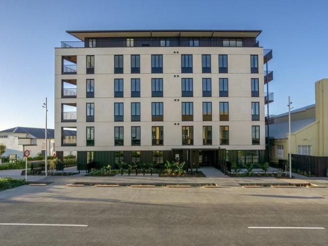 Apartment for rent in Paremoremo, Oroua County