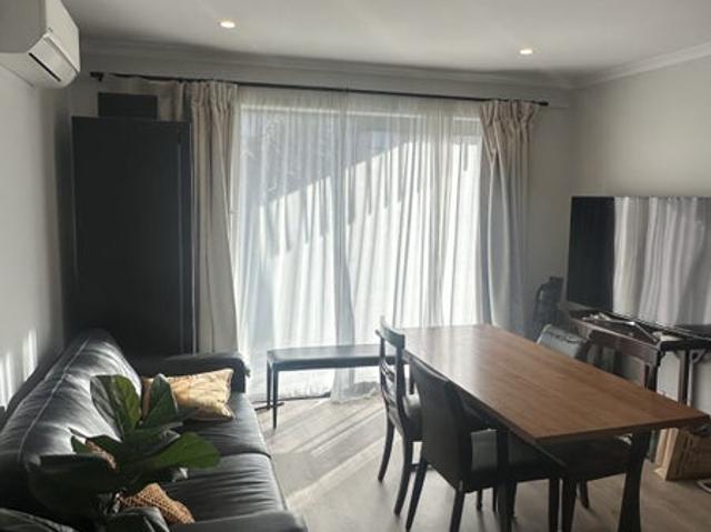 Apartment for rent in Oratia