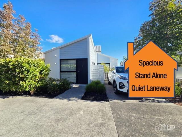 House for rent in Oratia