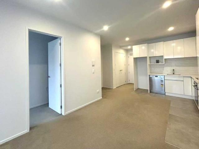 Apartment for rent in Limeburners Bay, Upper Harbour