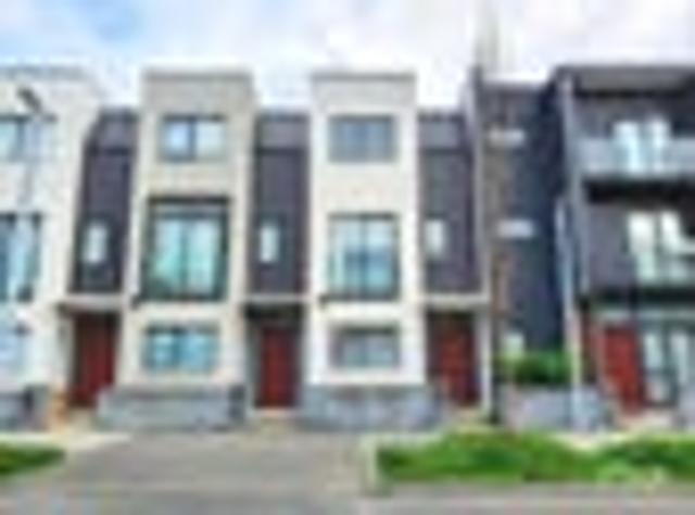 Townhouse for rent in Paremoremo