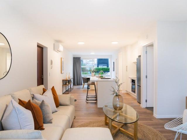 Apartment for rent in Paremoremo, Oroua County