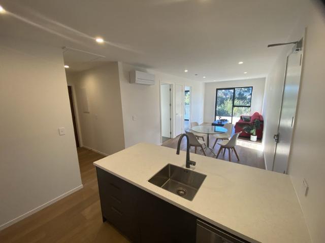 Apartment for rent in Paremoremo, Oroua County