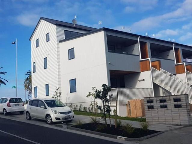 House for rent in Oratia