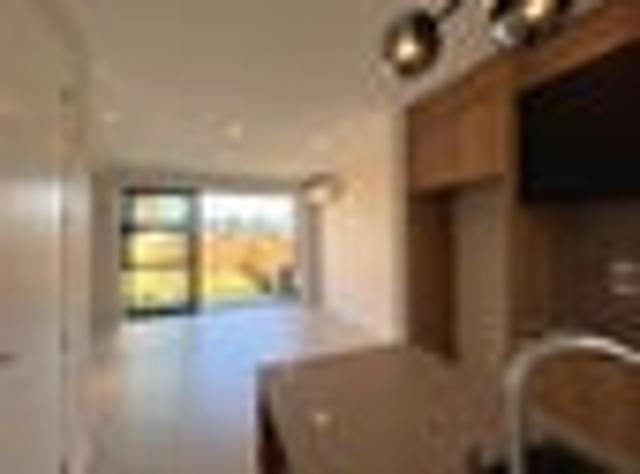 Townhouse for rent in Paremoremo, Oroua County