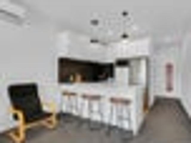Apartment for rent in Limeburners Bay, Upper Harbour