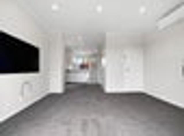 Townhouse for rent in Paremoremo