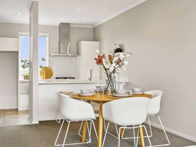 Townhouse for rent in Paremoremo, Oroua County