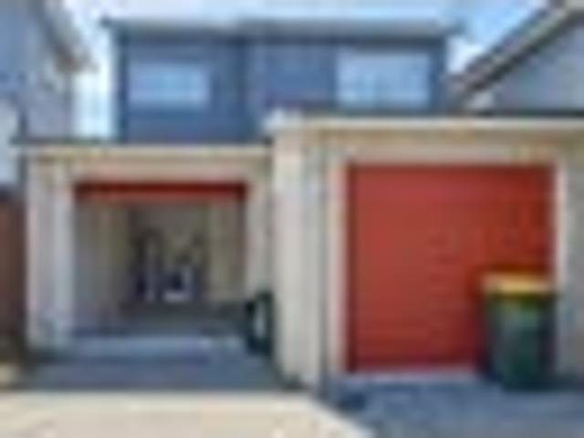 House for rent in Paremoremo