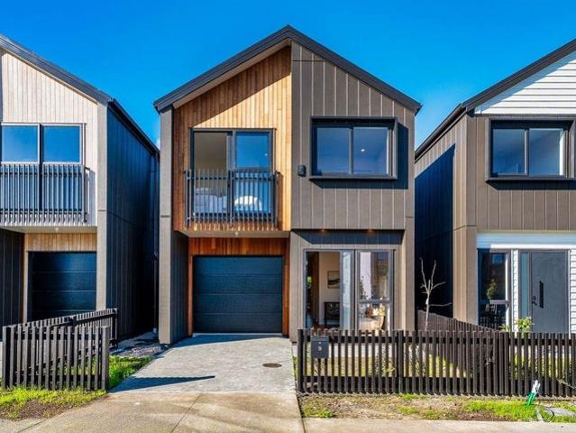House for rent in Coast Garden, Upper Harbour