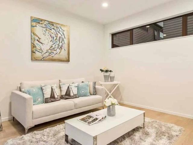 House for rent in Paremoremo, Oroua County